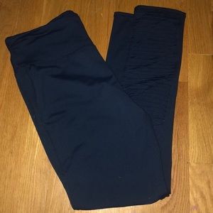 Threads 4 Thoughts Leggings
